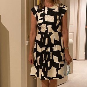 Kate spade navy/white geometric print dress size 4